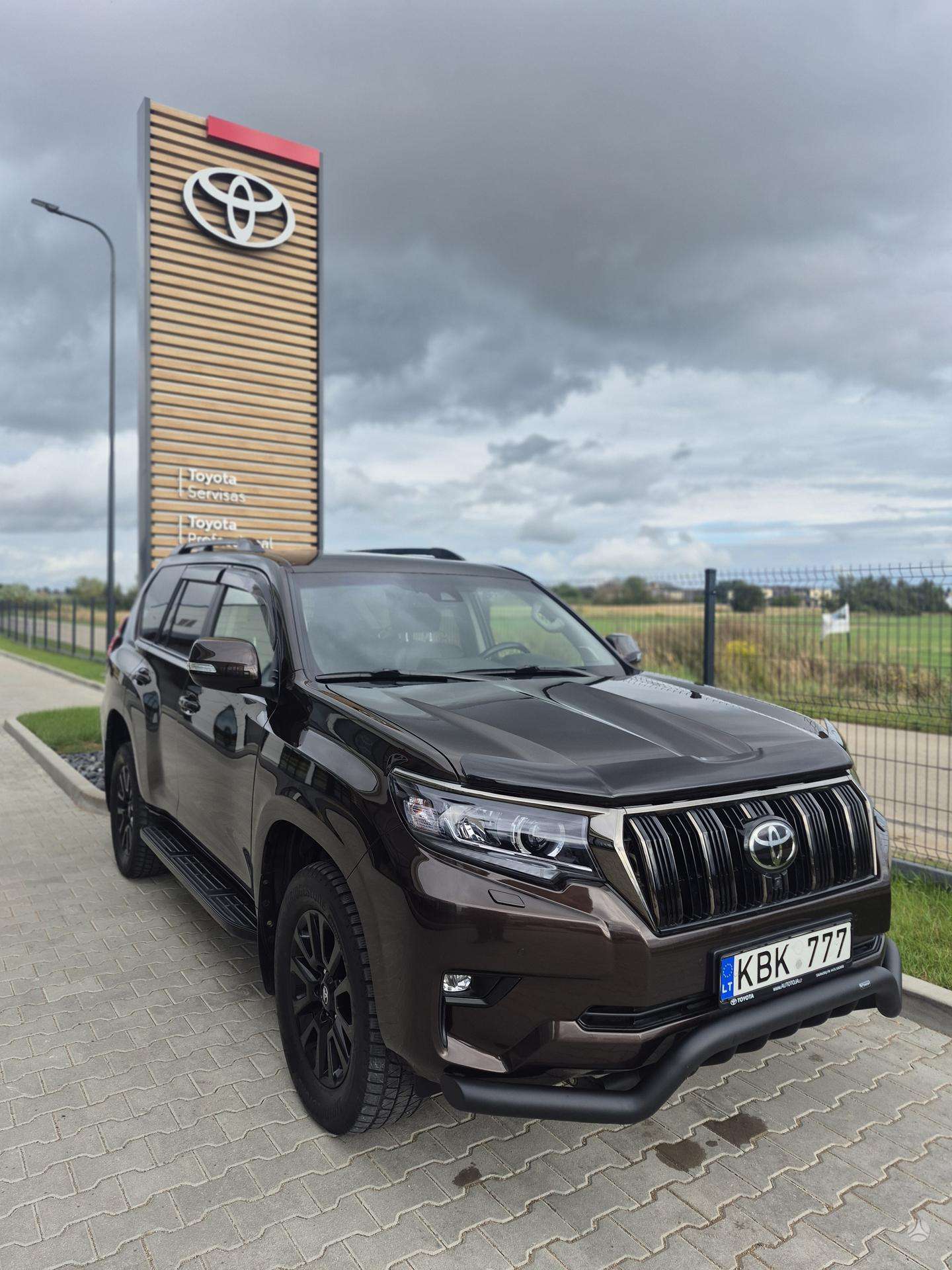 Toyota Land Cruiser