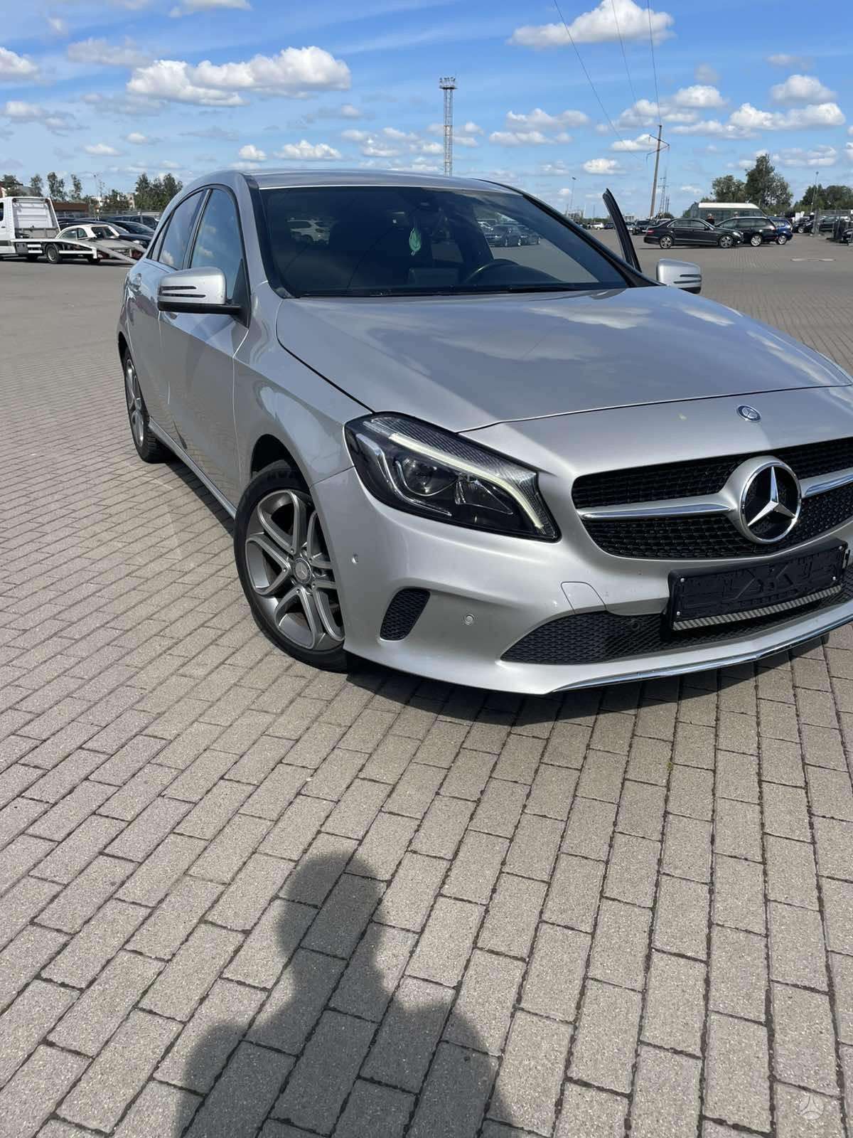 Mercedes-Benz A200