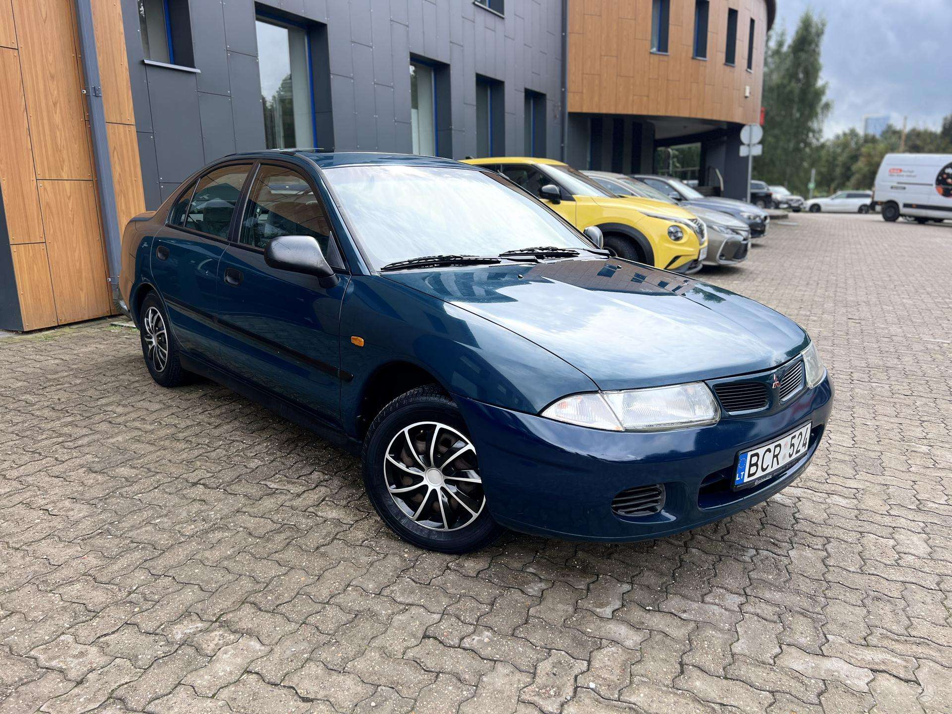 Mitsubishi Carisma