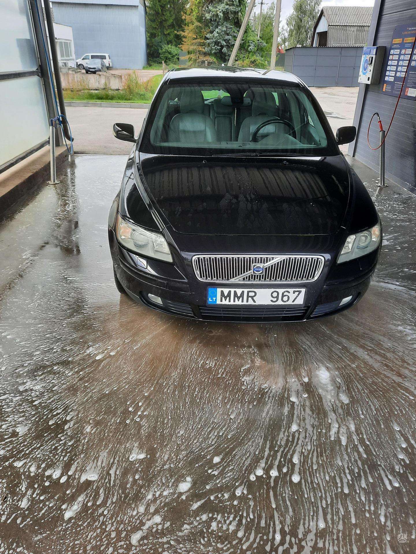 Volvo V50