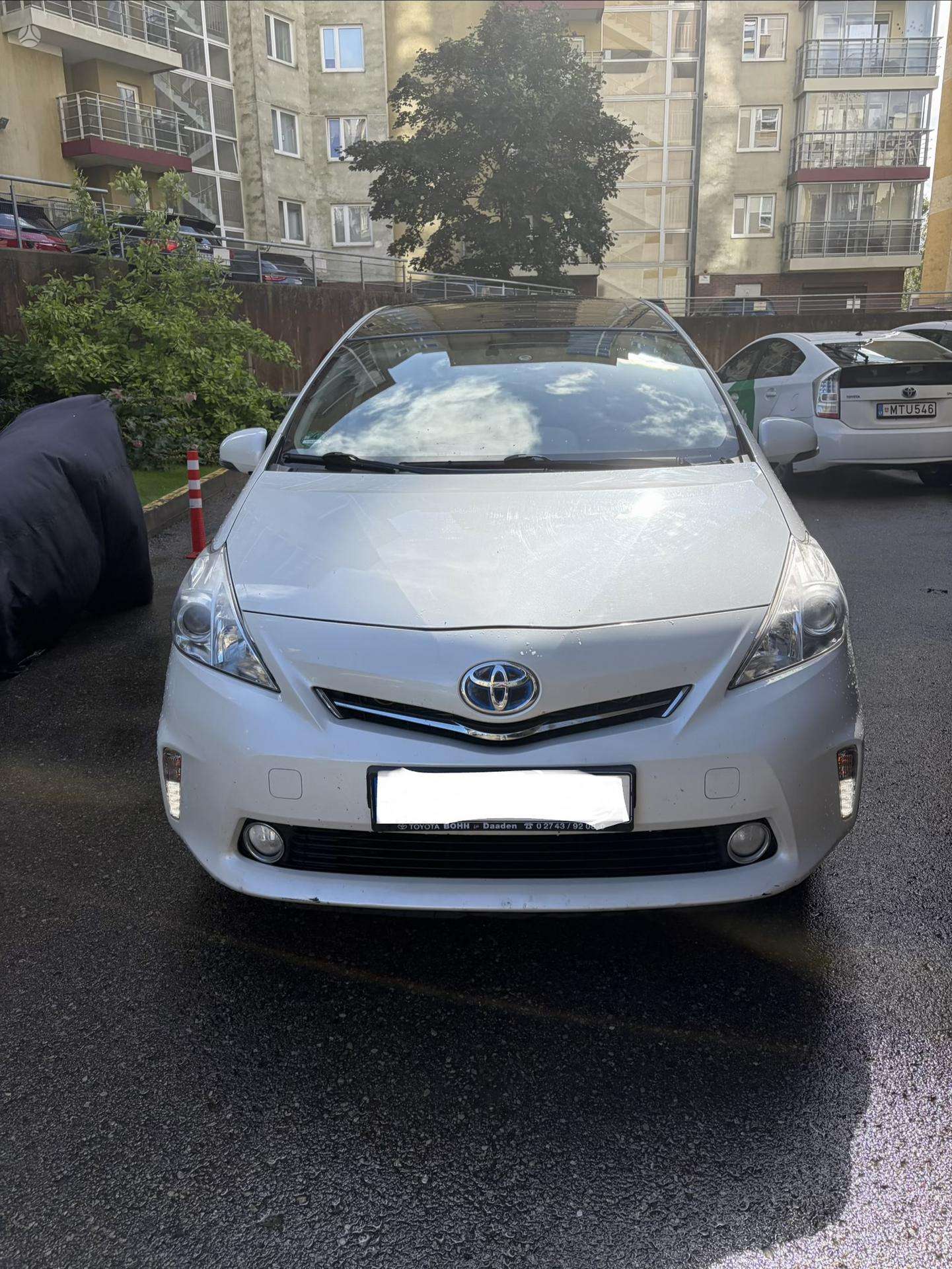 Toyota Prius+