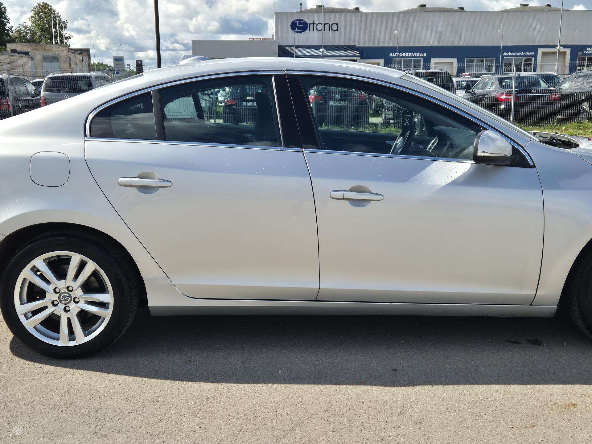 Volvo S60