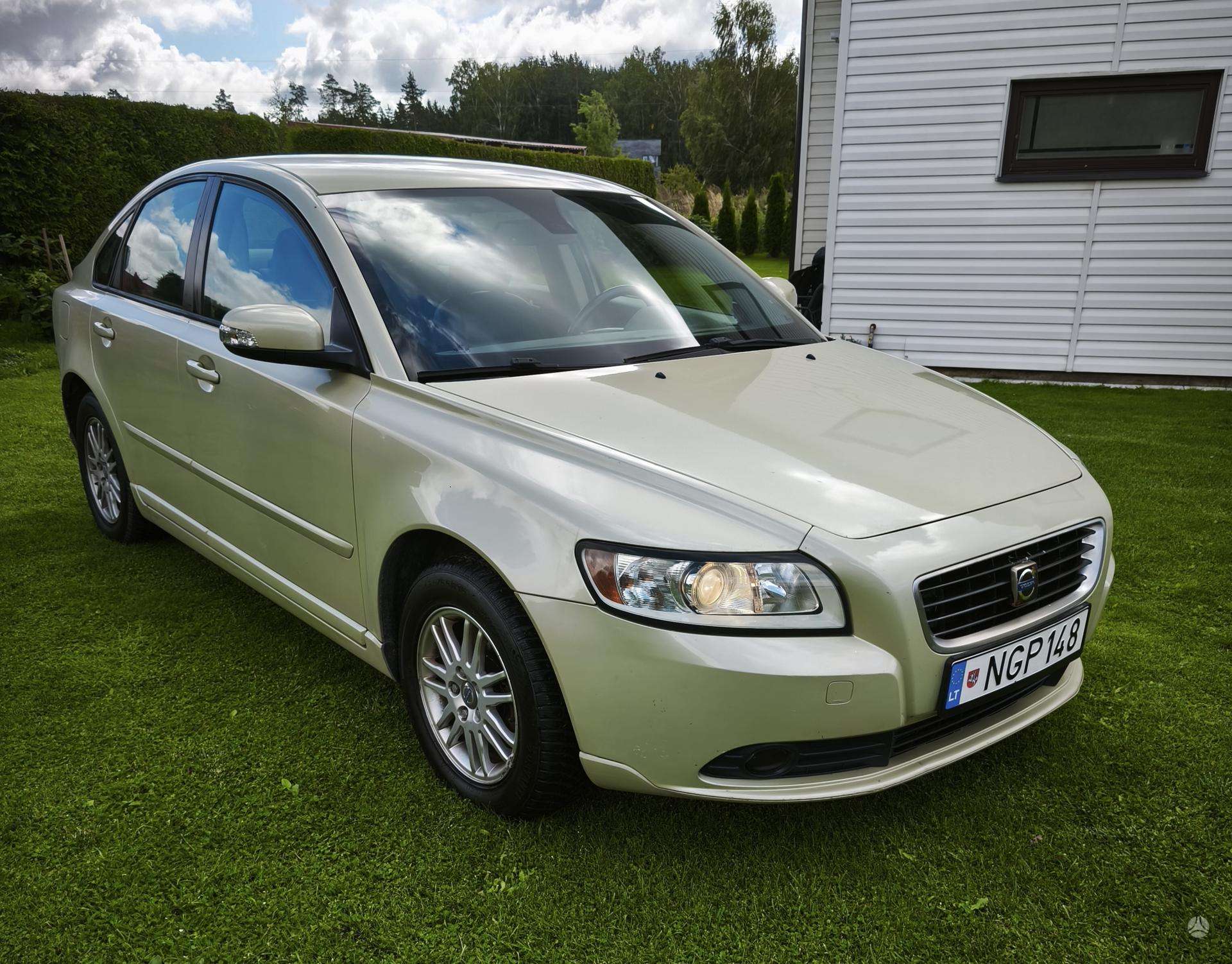 Volvo S40