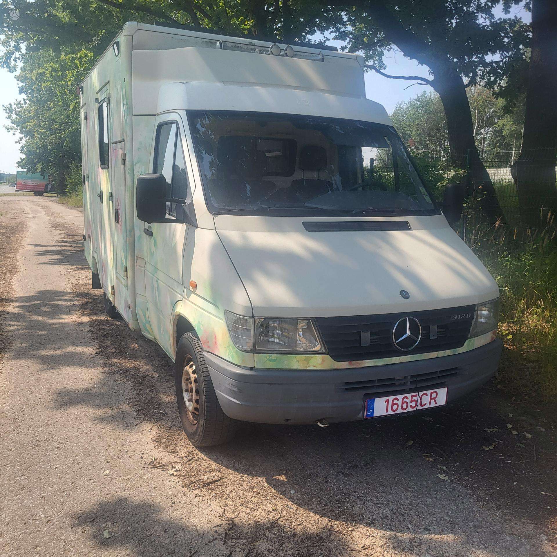 Mercedes-Benz Sprinter