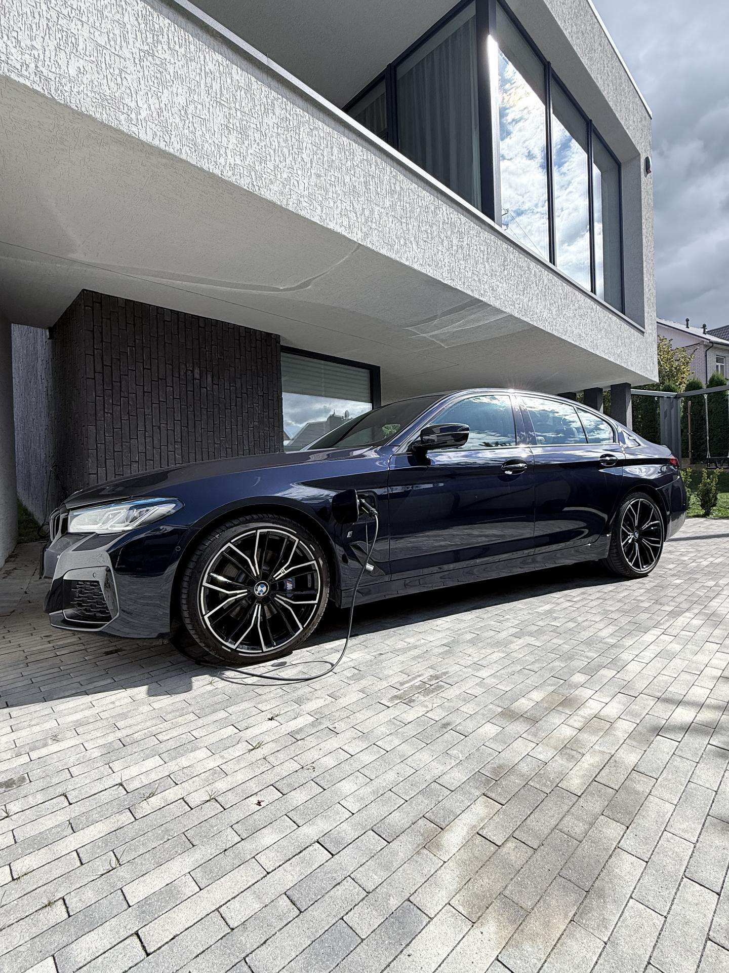 BMW 530