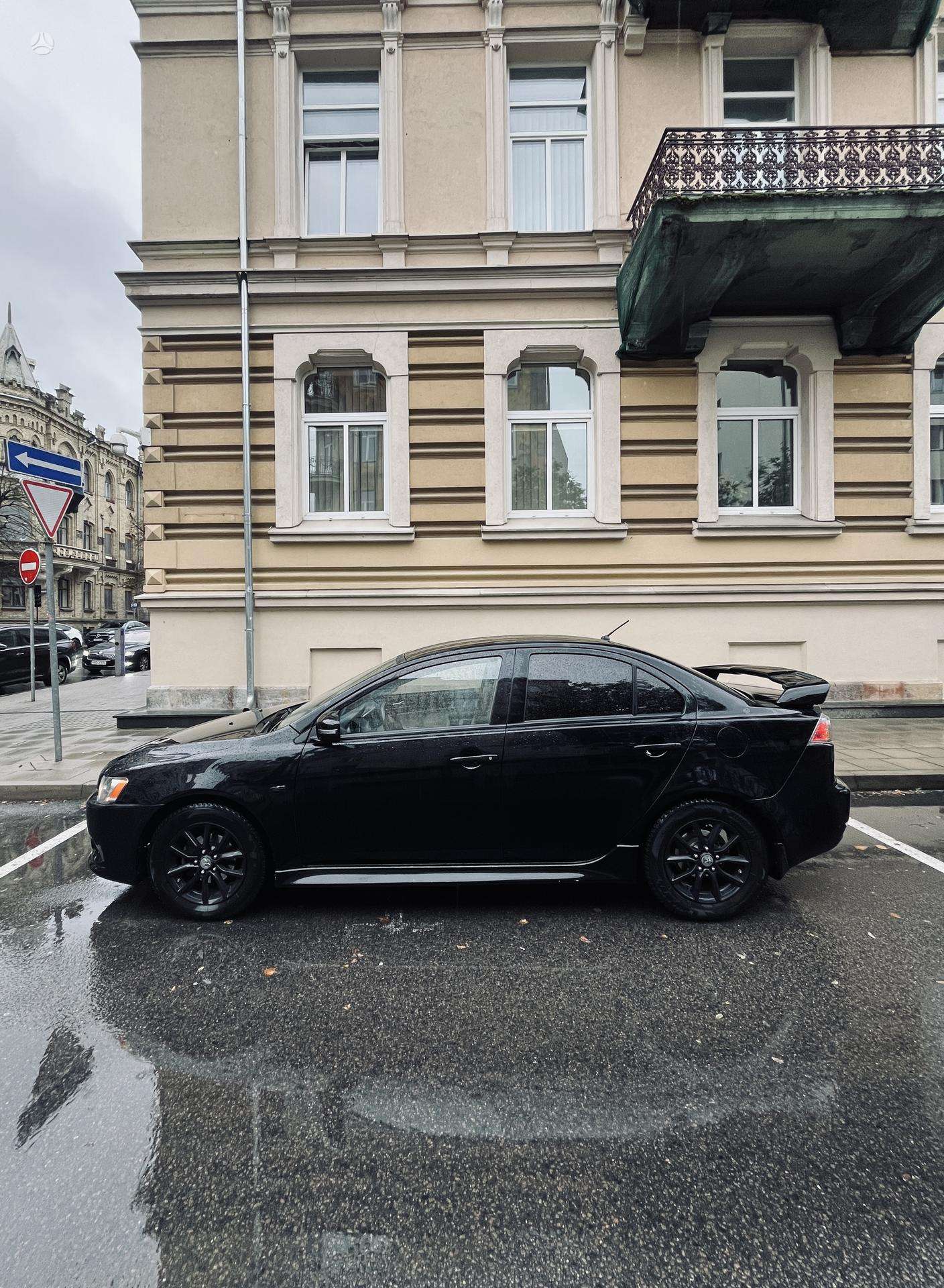 Mitsubishi Lancer