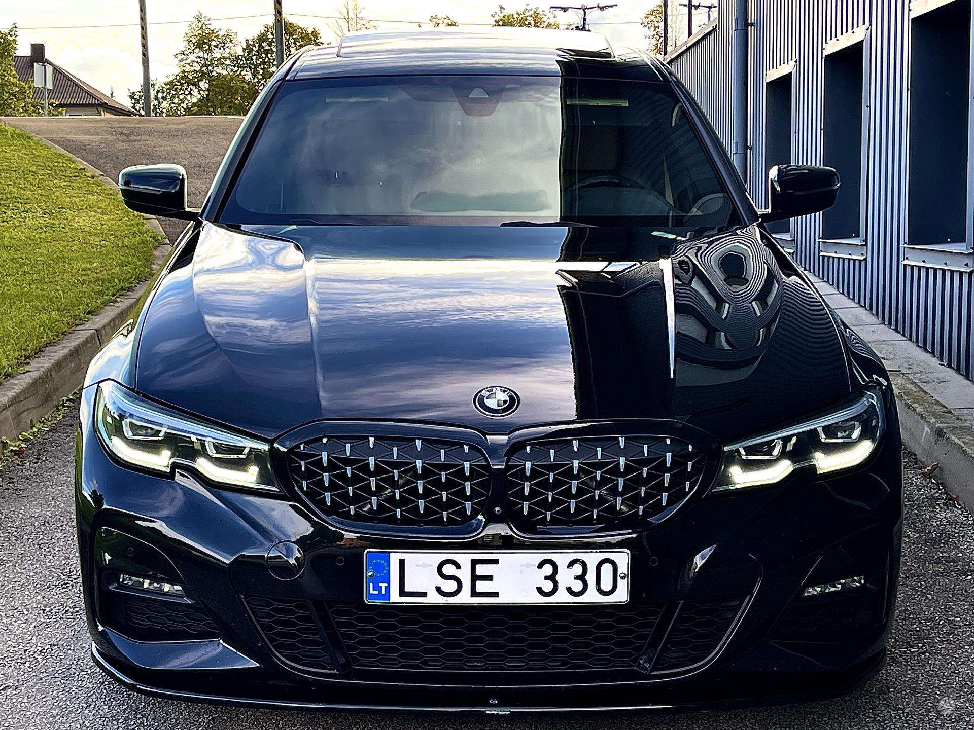 BMW 330