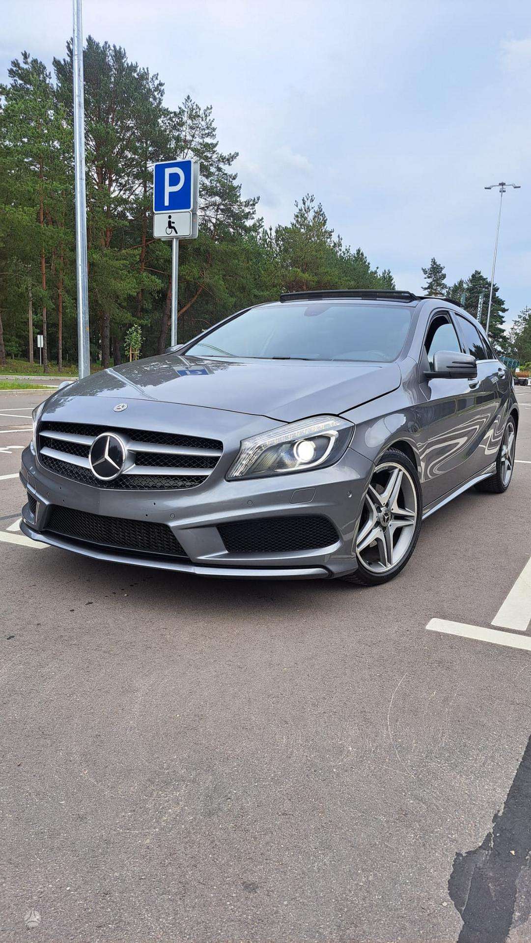 Mercedes-Benz A180