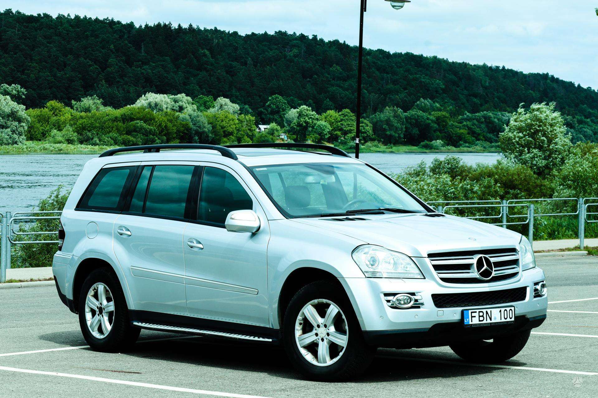 Mercedes-Benz GL320