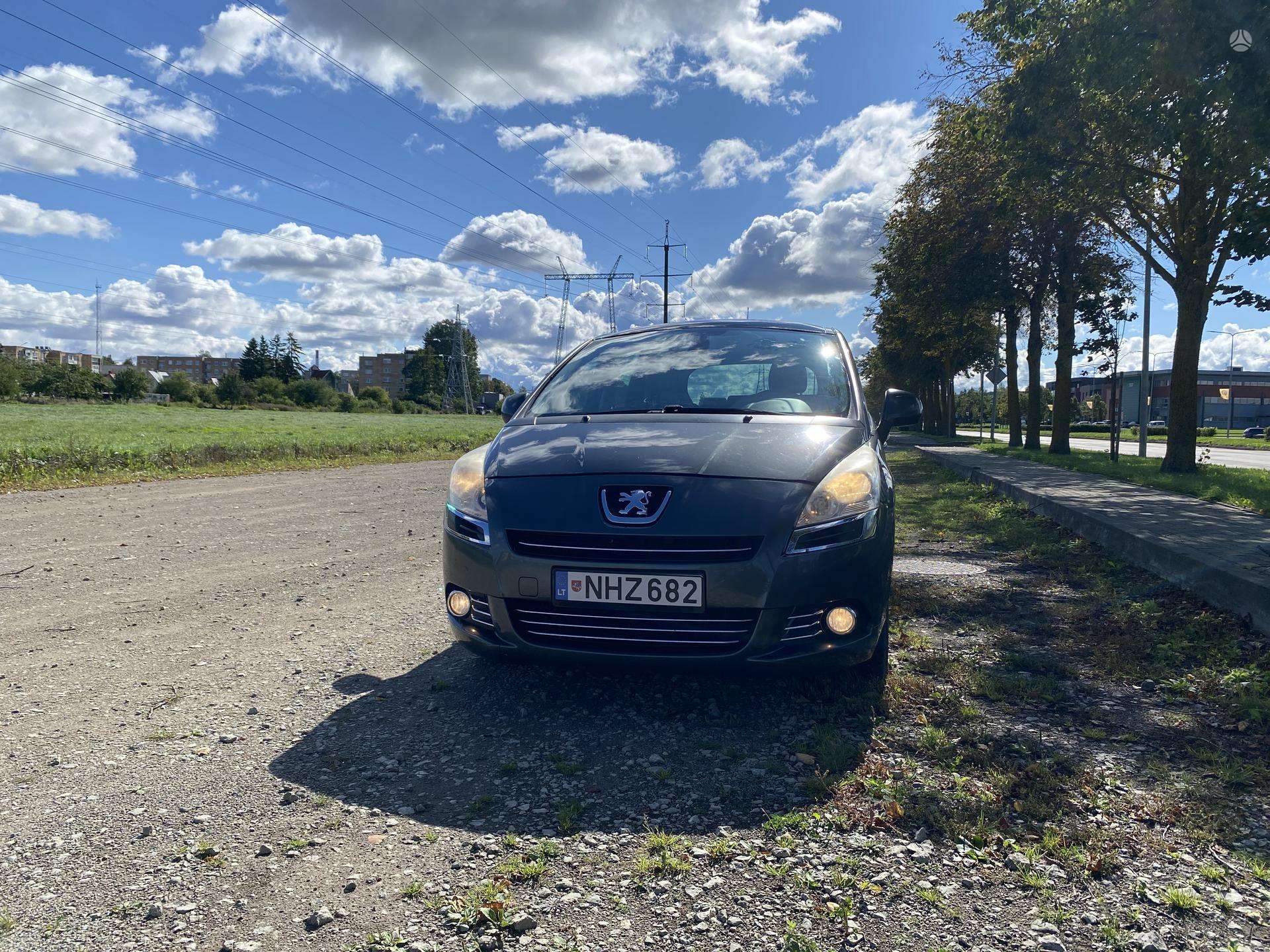 Peugeot 5008