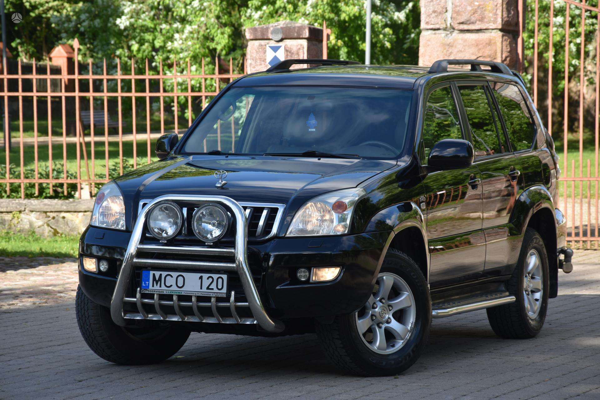 Toyota Land Cruiser