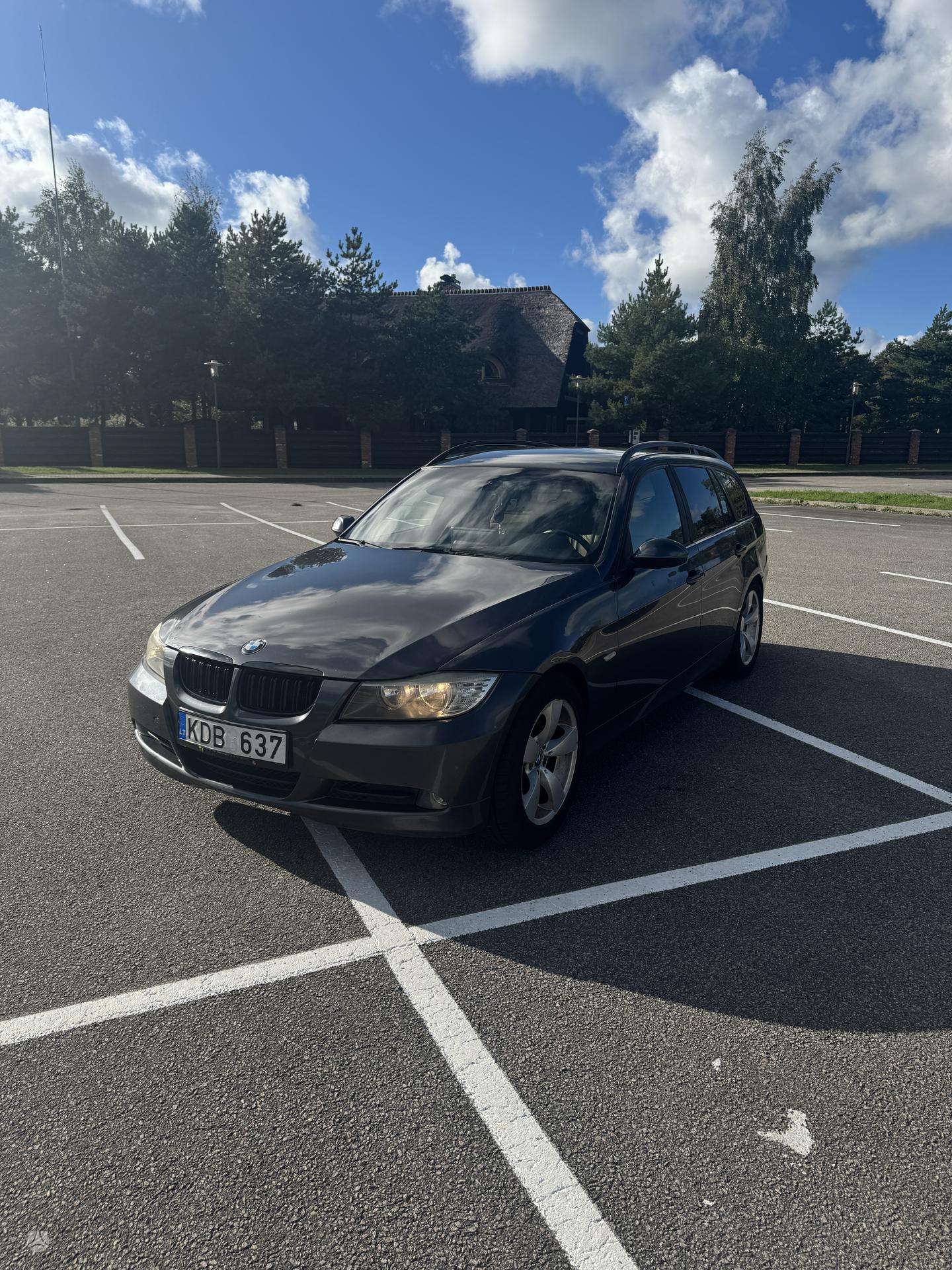 BMW 320
