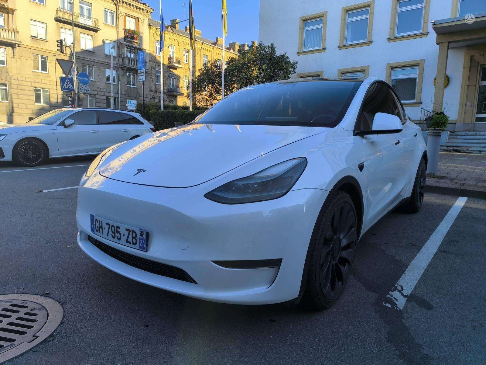 Tesla Model Y