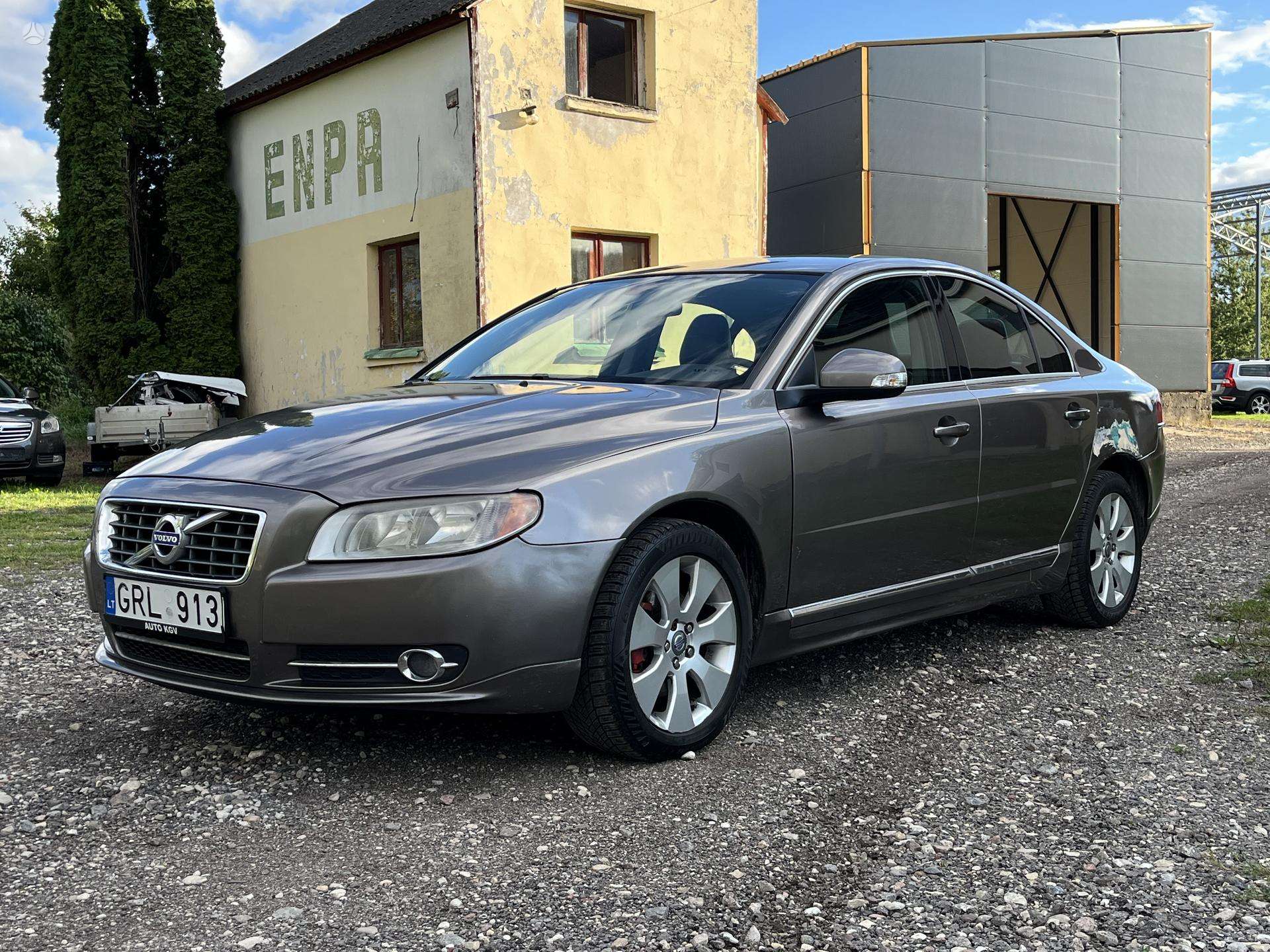 Volvo S80