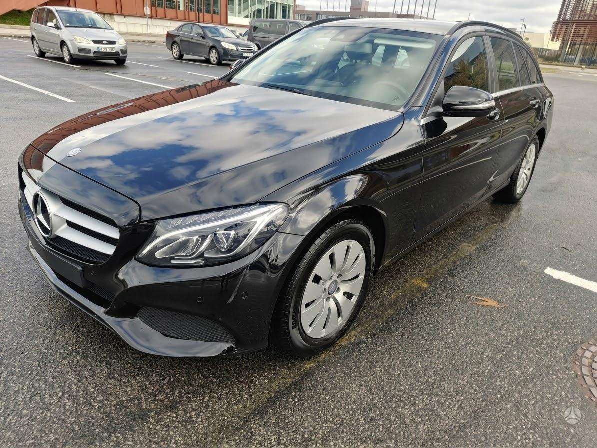 Mercedes-Benz C220