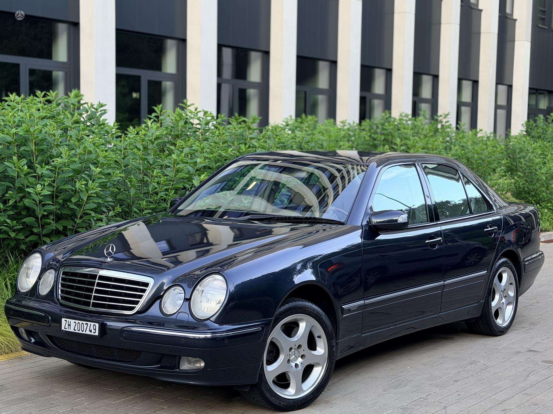 Mercedes-Benz E430