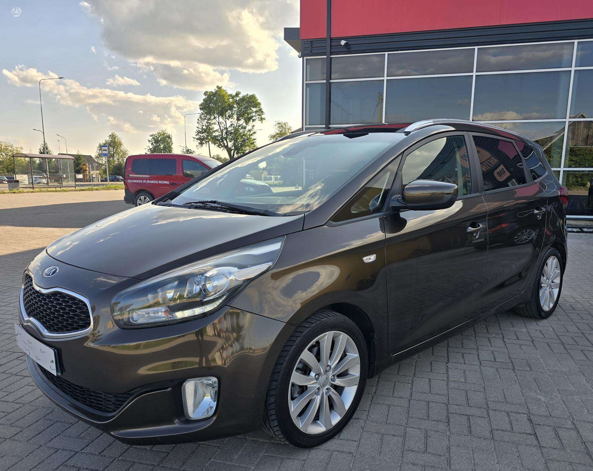 Kia Carens