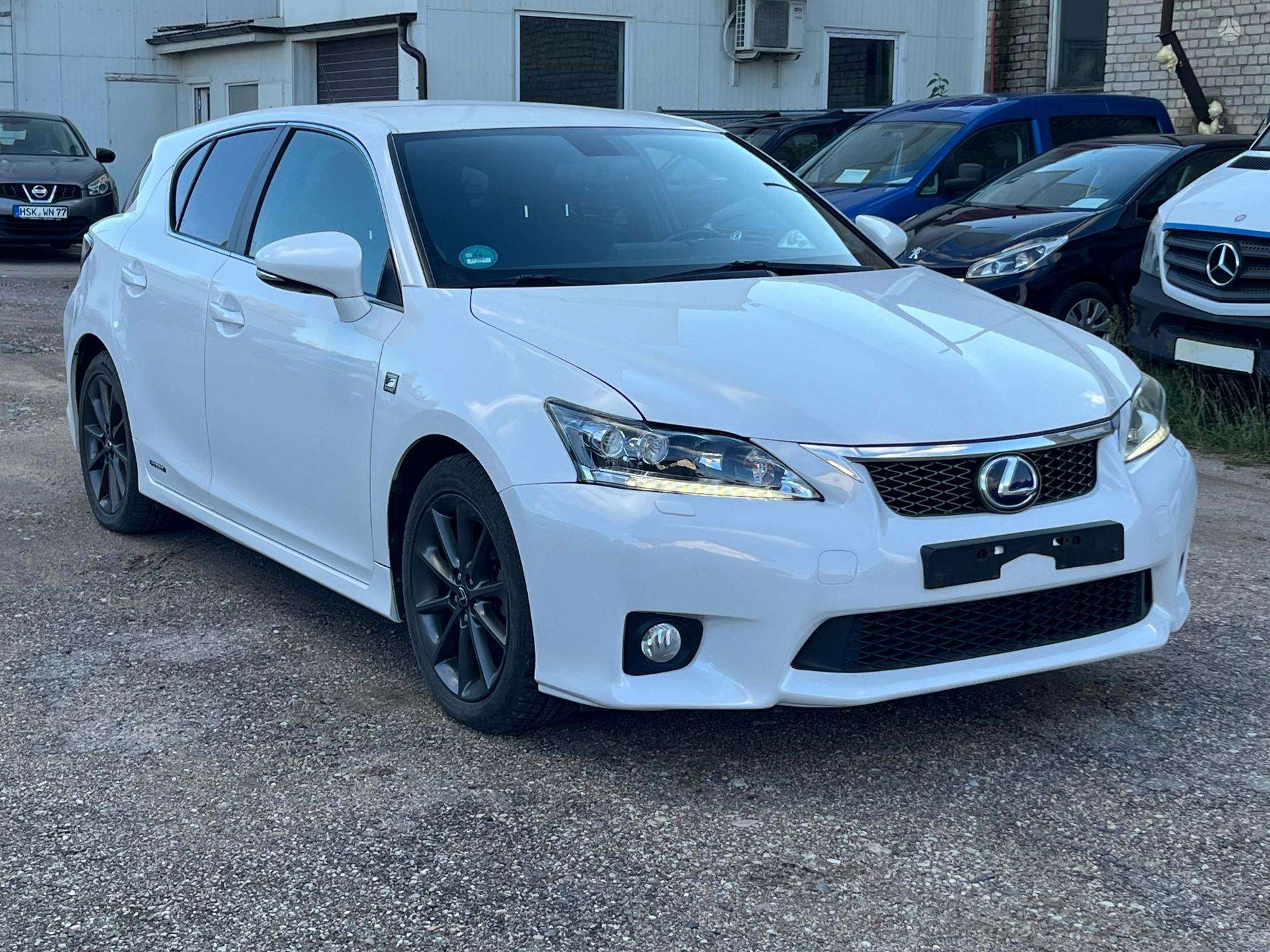 Lexus CT 200h