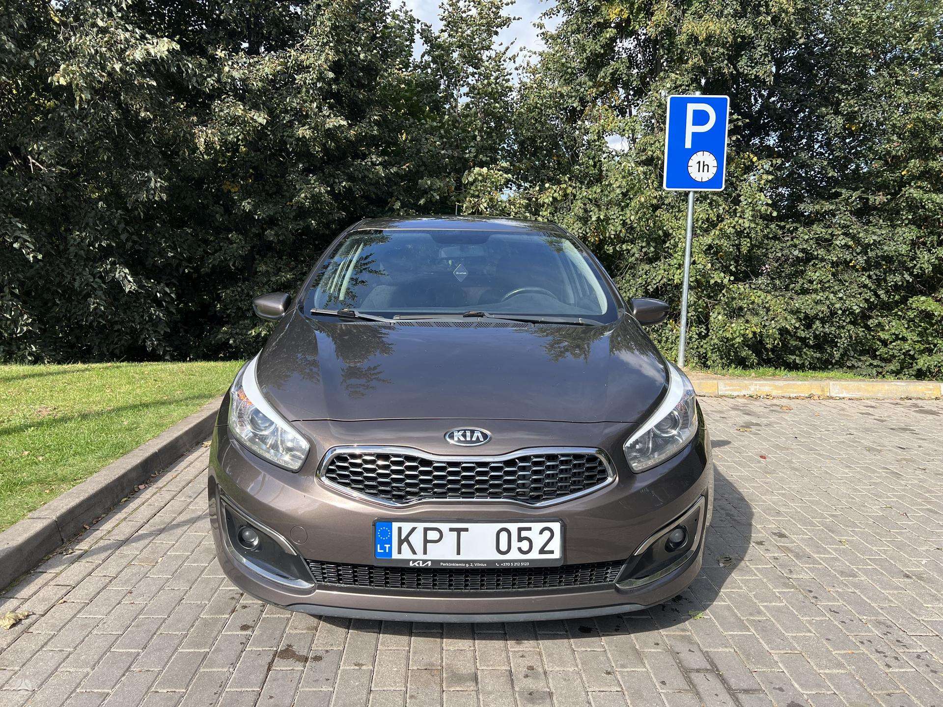 Kia Ceed.