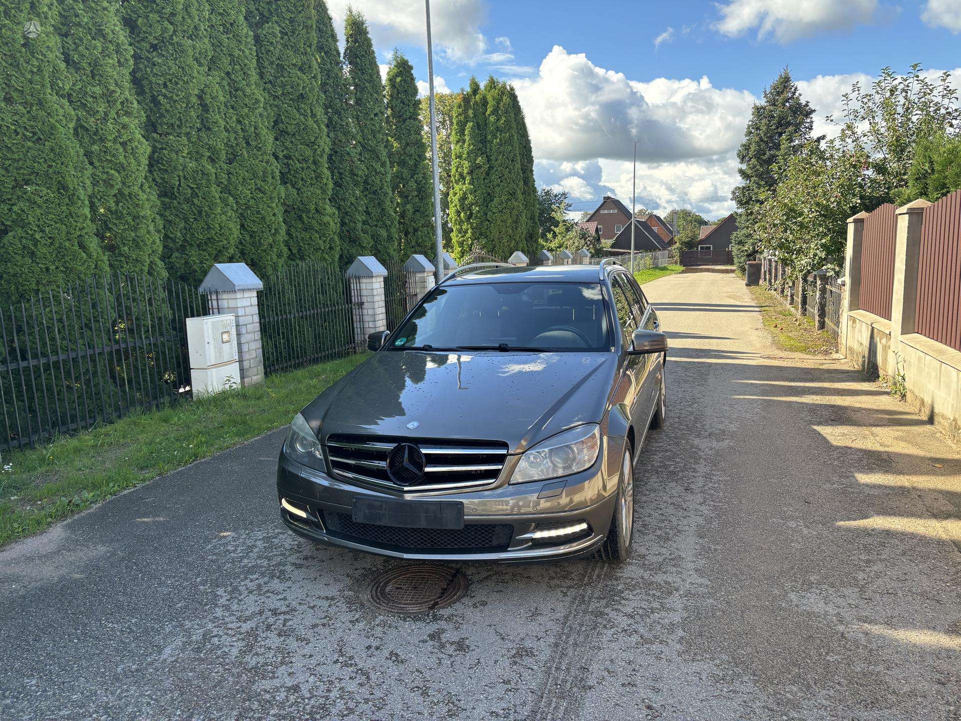 Mercedes-Benz C350