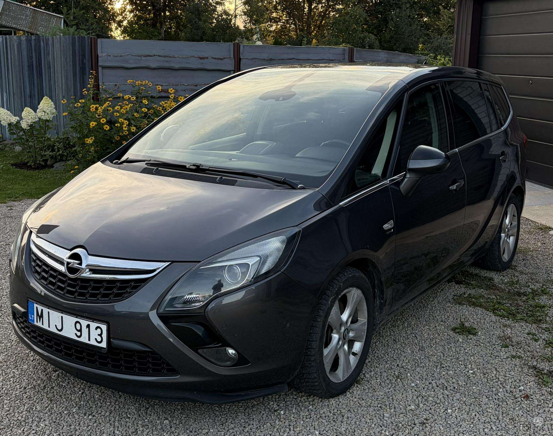 Opel Zafira