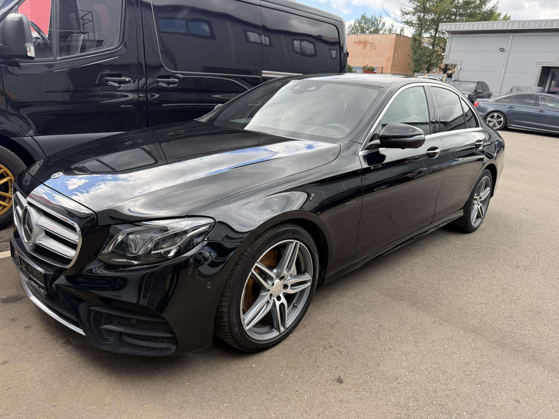 Mercedes-Benz E350