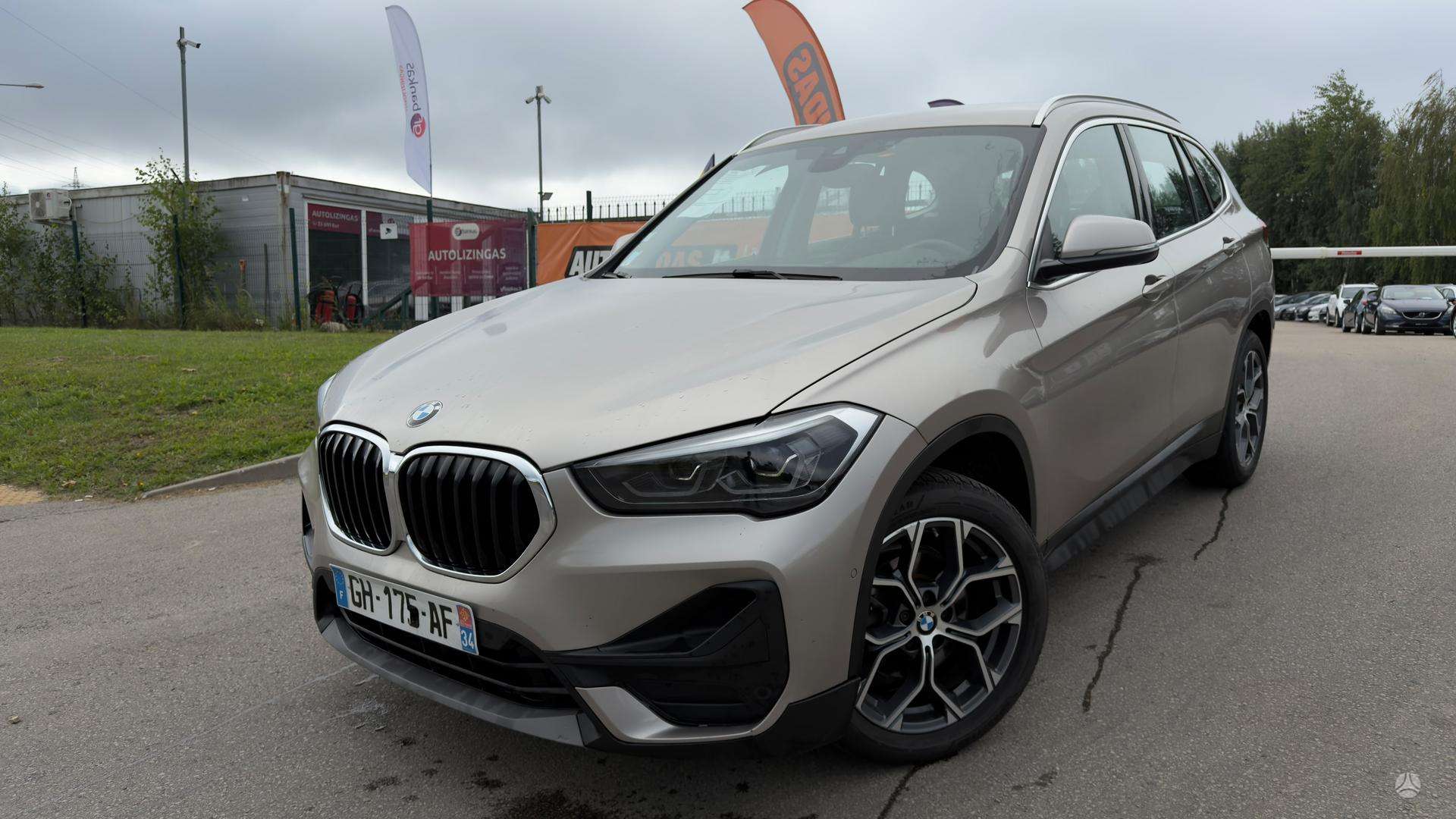 BMW X1