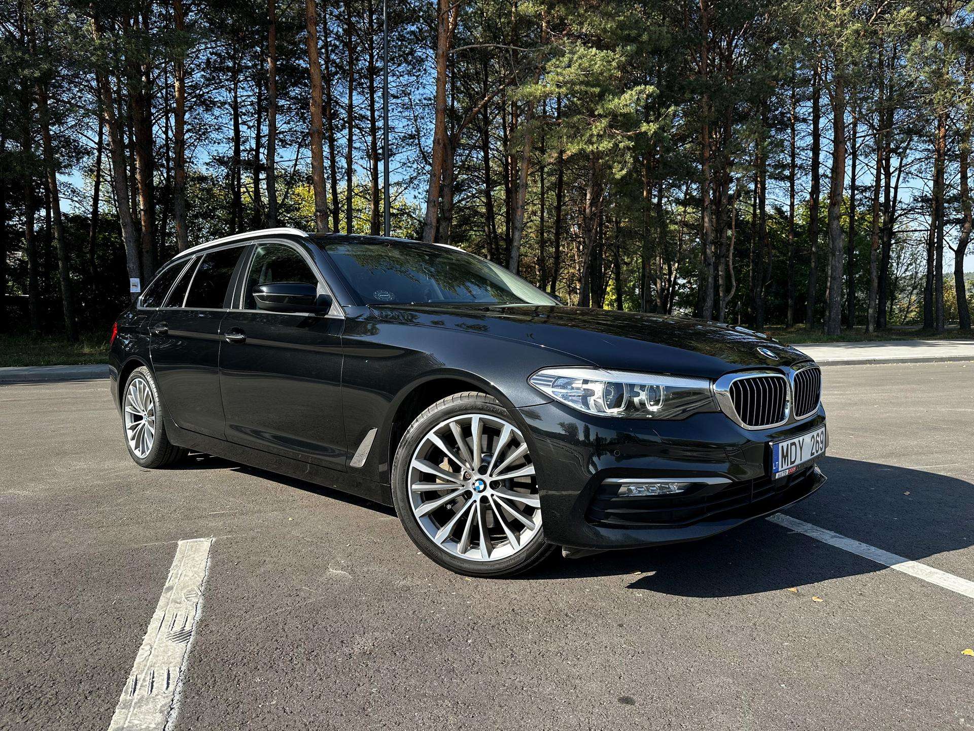 BMW 530.