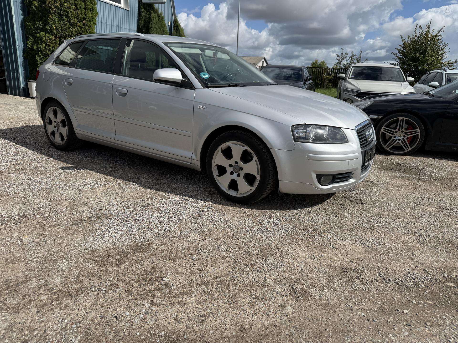 Audi A3.
