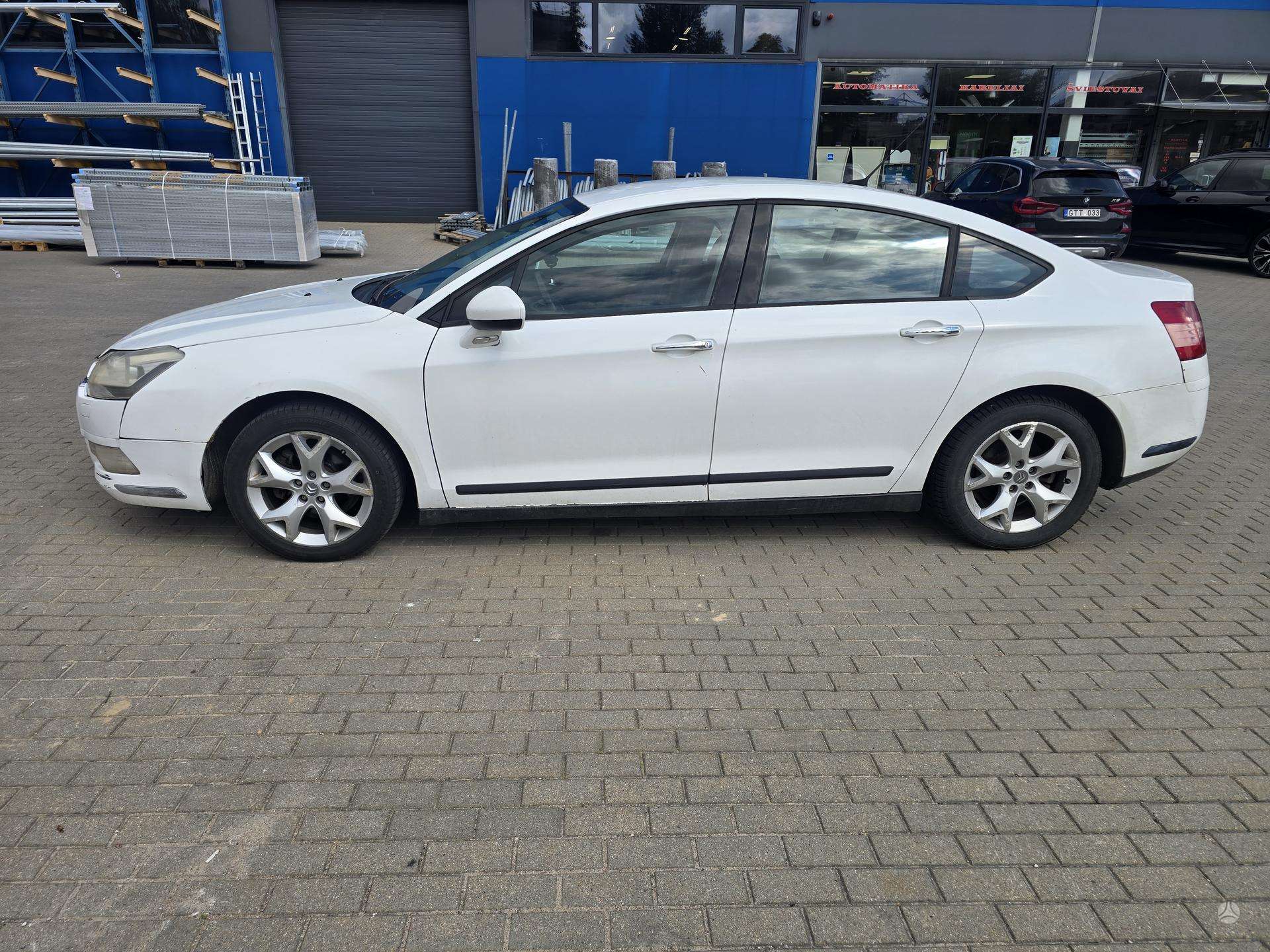 Citroen C5.