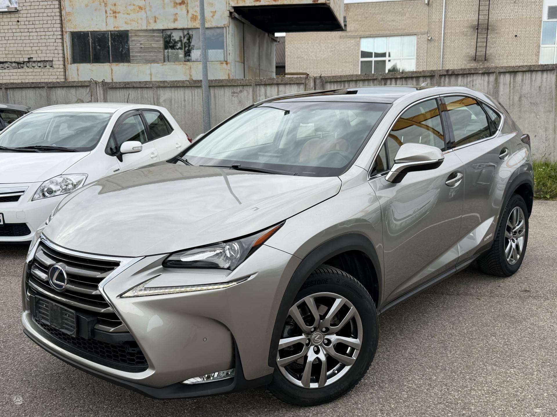Lexus NX 300h