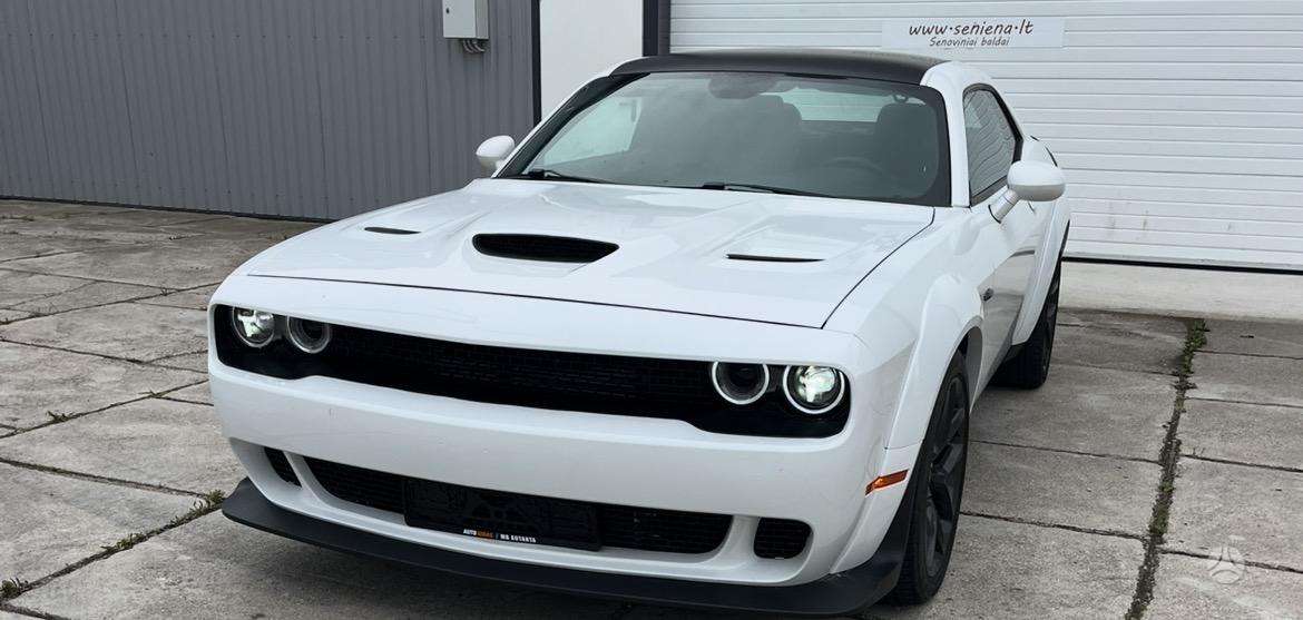 Dodge Challenger