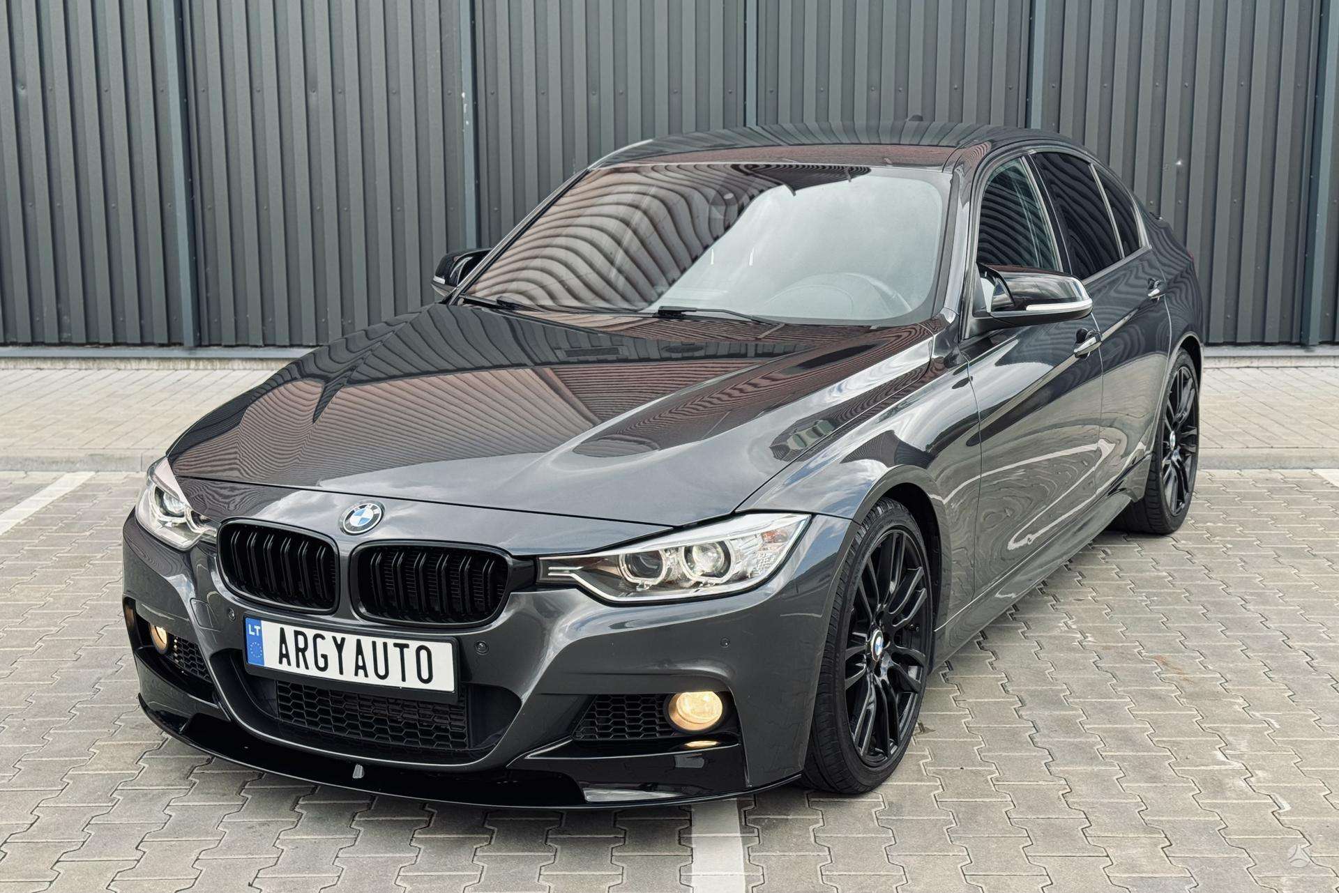 BMW 320