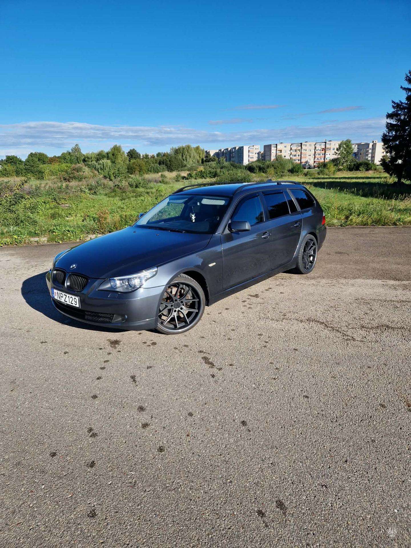BMW 525