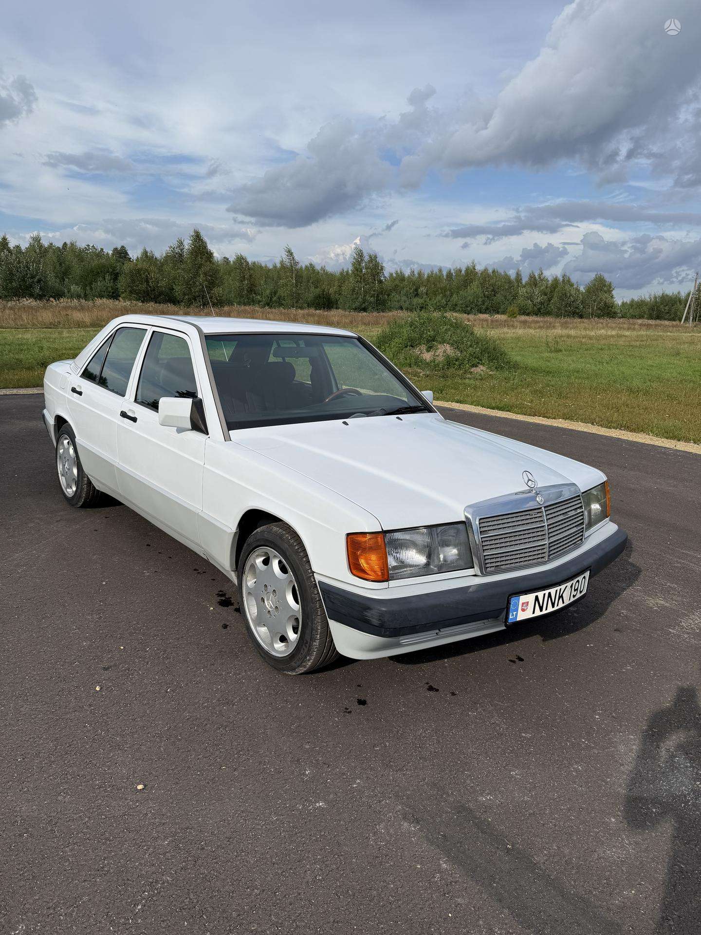 Mercedes-Benz 190