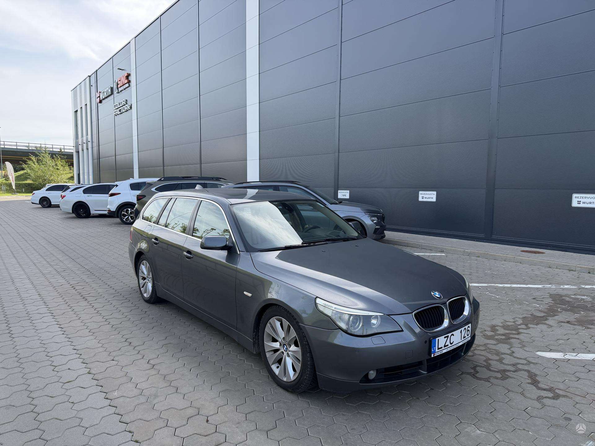 BMW 525