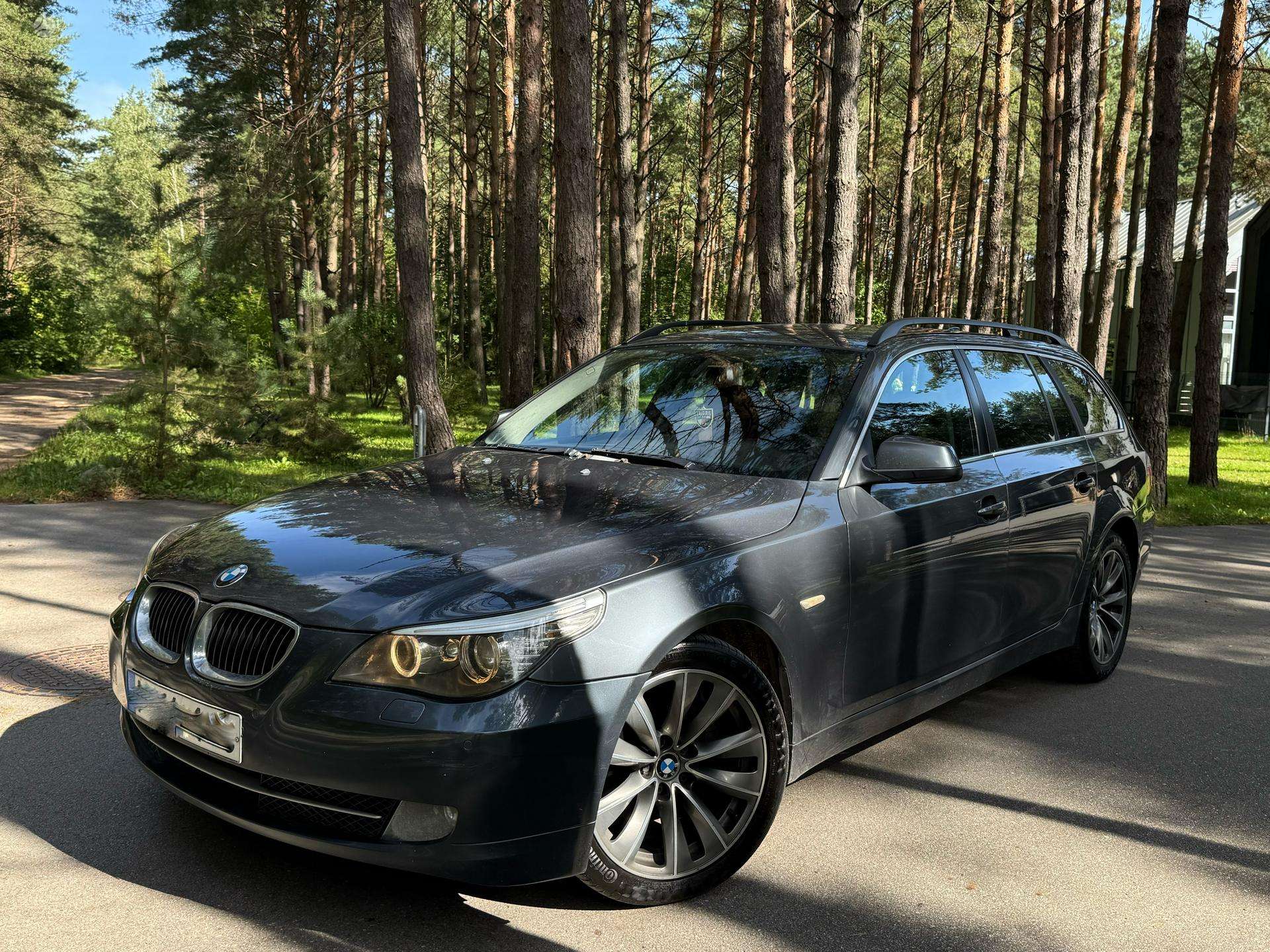BMW 525