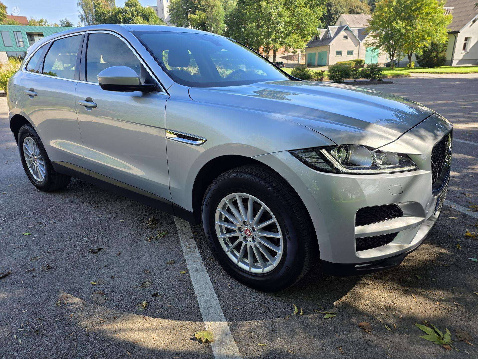 Jaguar F-Pace