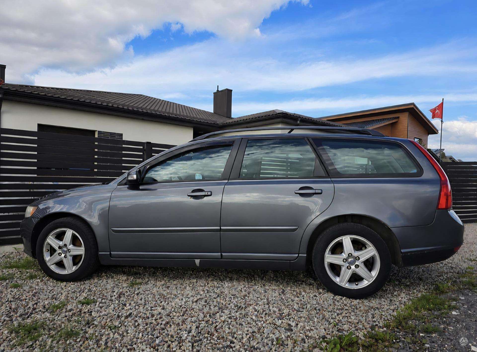 Volvo V50