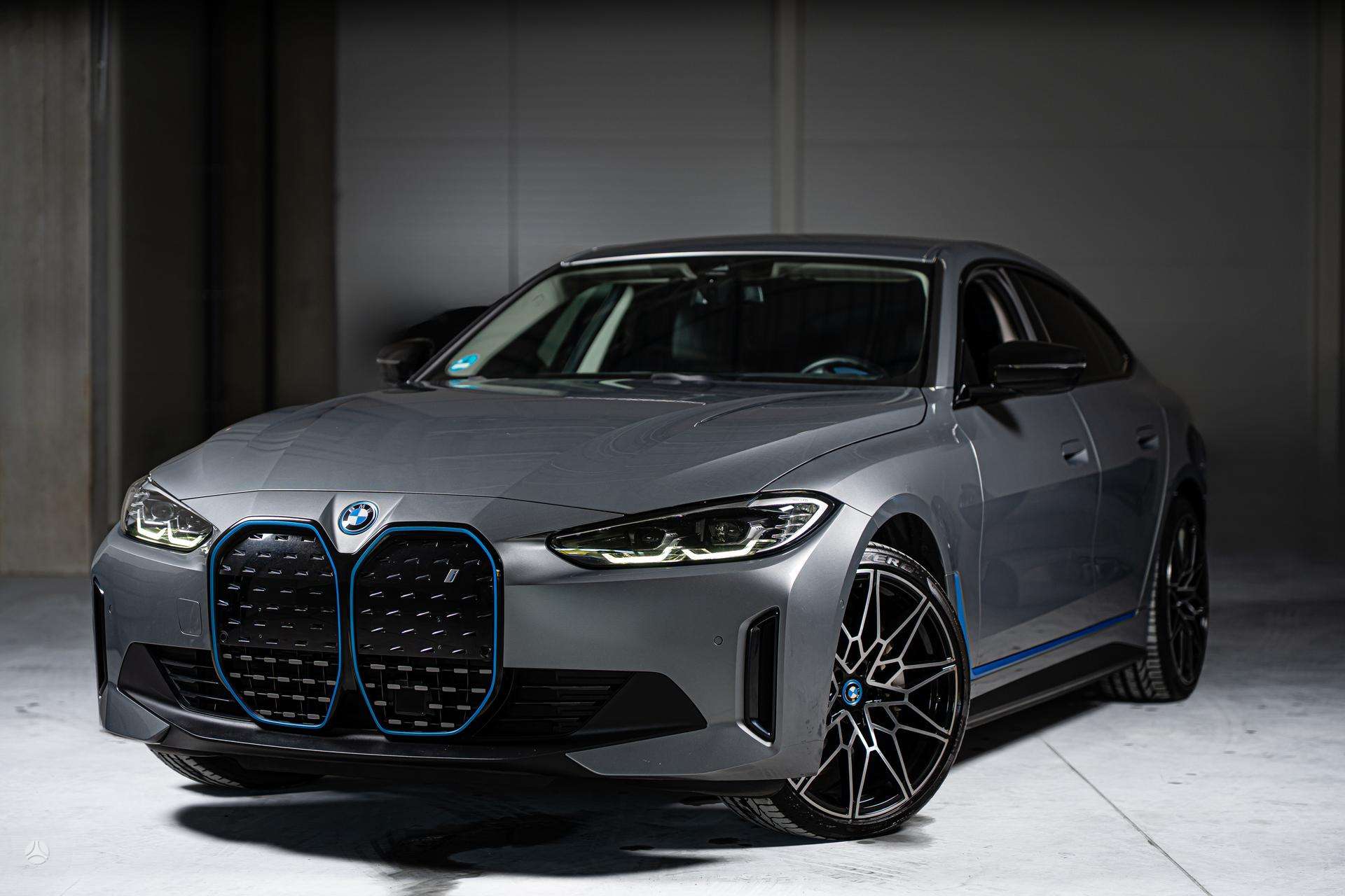 BMW i4