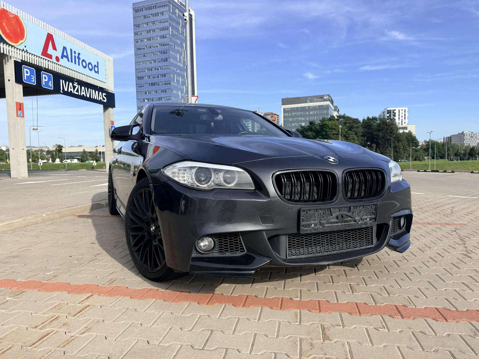 BMW 520