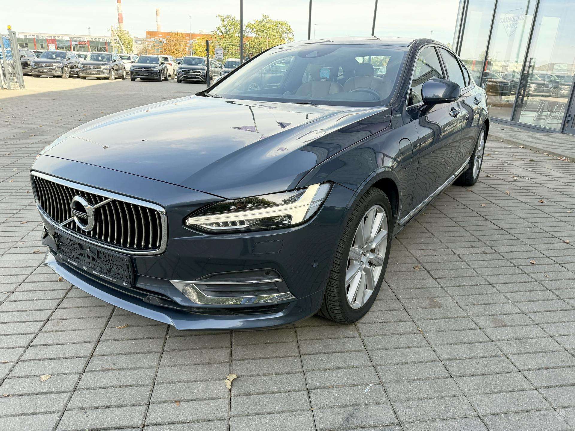Volvo S90
