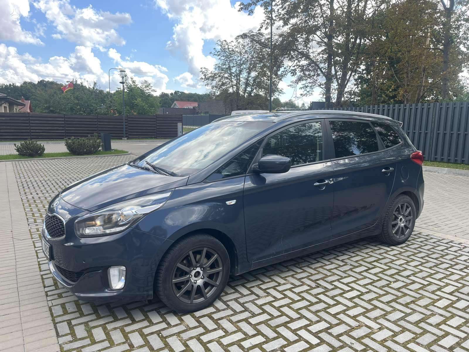 Kia Carens