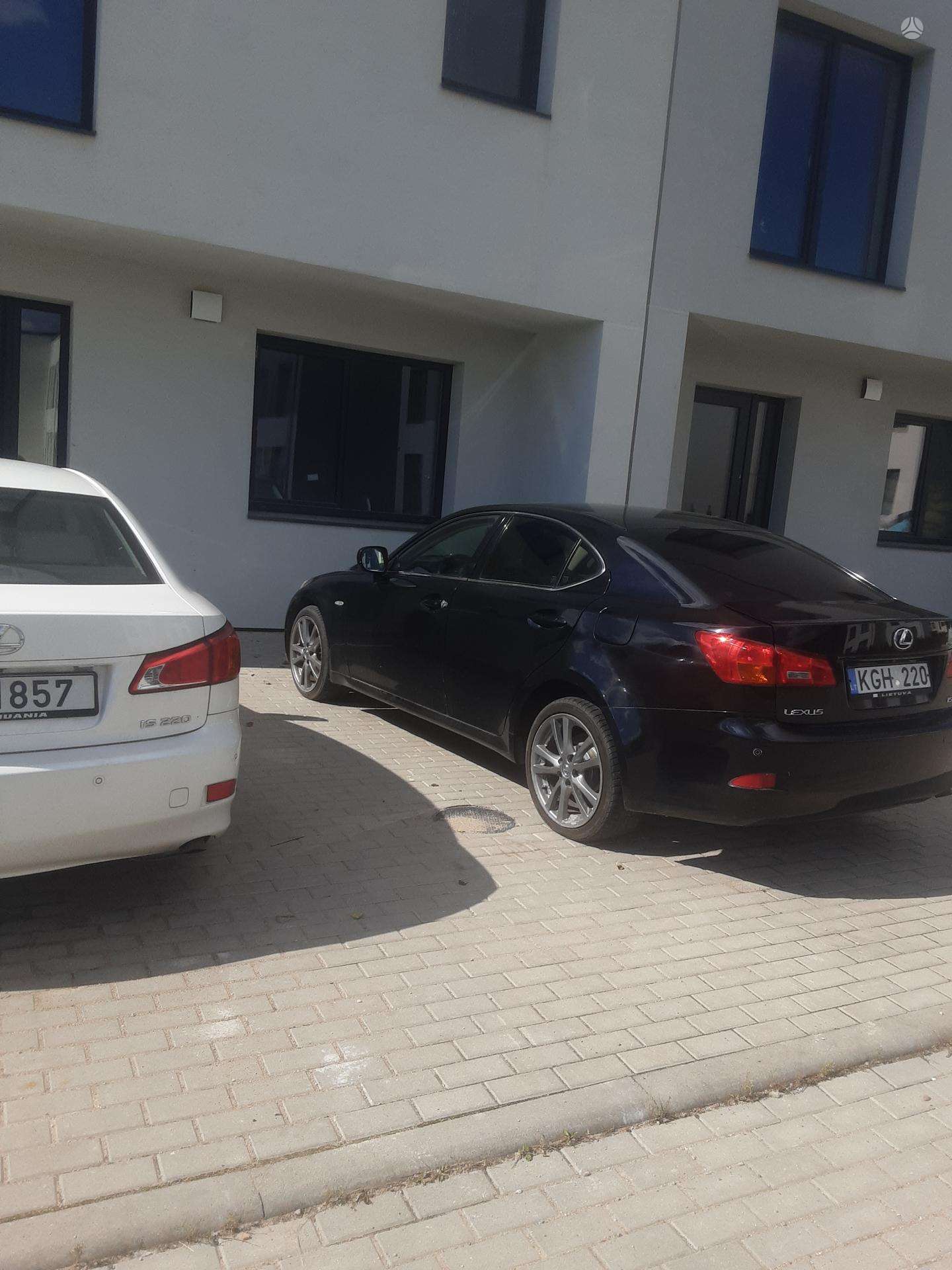 Lexus IS 220