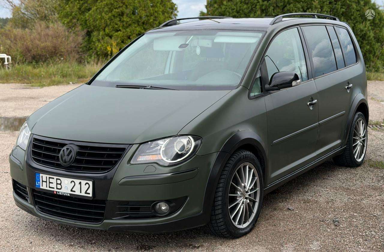Volkswagen Touran.
