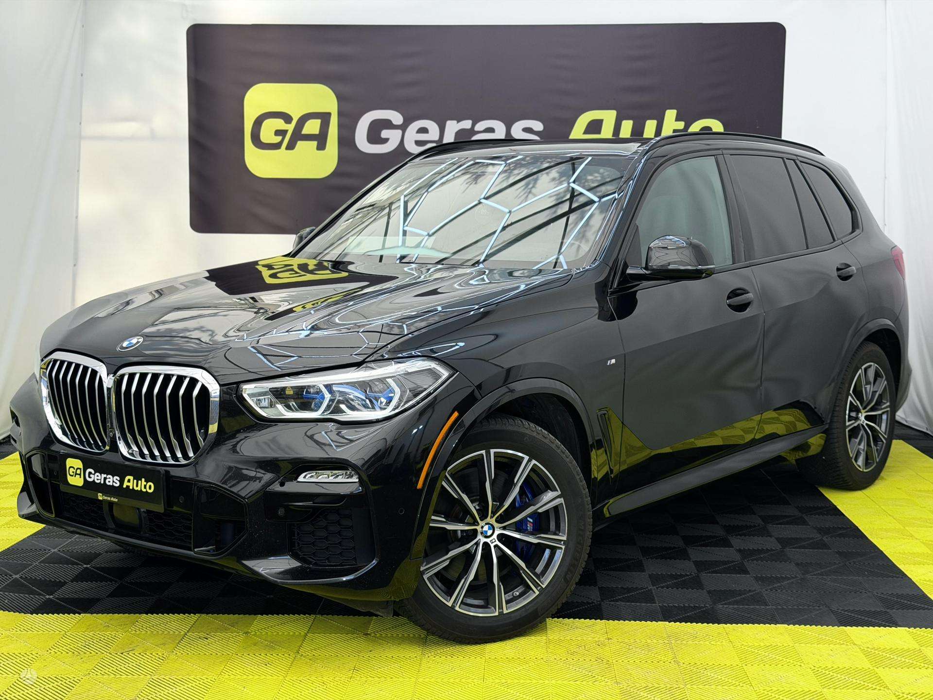 BMW X5.