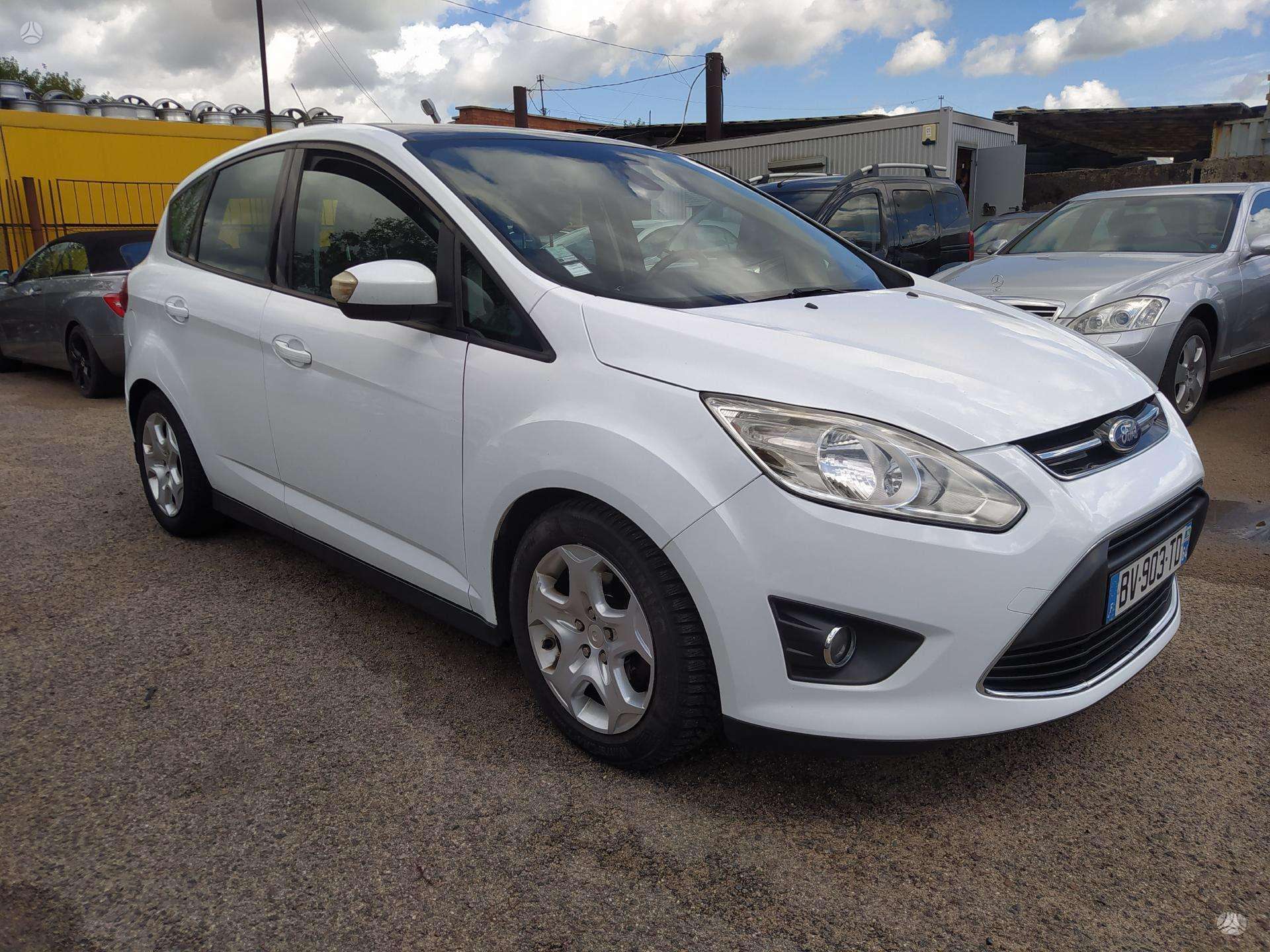 Ford C-MAX.