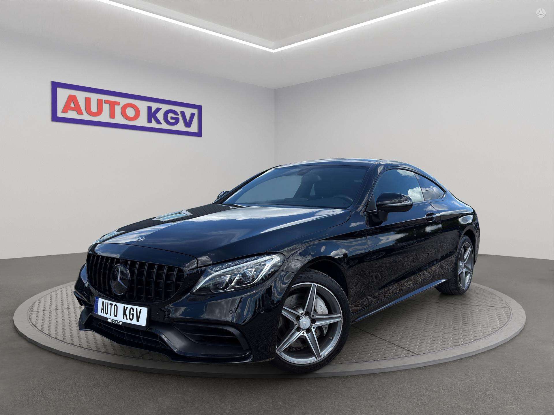 Mercedes-Benz C300.