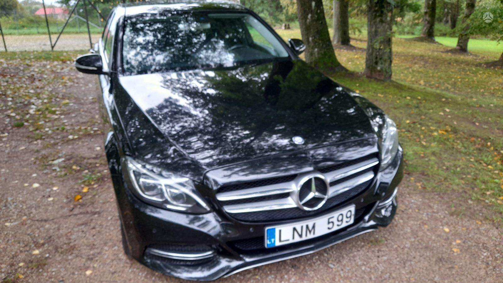 Mercedes-Benz C220
