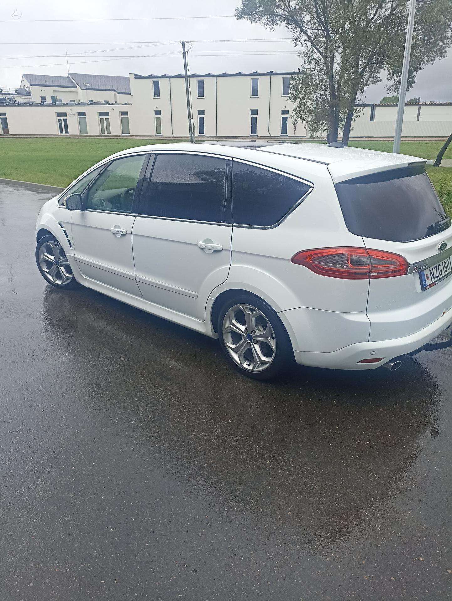 Ford S-MAX